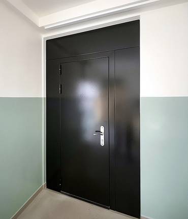 Тамбурная дверь-перегородка