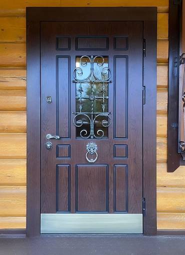 Термодверь с отбойником и кнокером